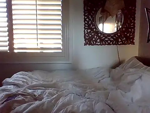 tengocanicas online show from 12/18/24, 03:33