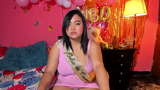 ivy roosx online show from 04/18/26, 09:13