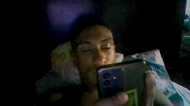 Snapshot of Jose_Smoke chatting on 01/31/25, 07:51 Jose Smoke online show from 01/31/25, 07:51