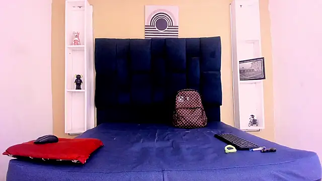 Snapshot of Jose_Smoke chatting on 02/08/25, 02:58 Jose Smoke online show from 02/08/25, 02:58