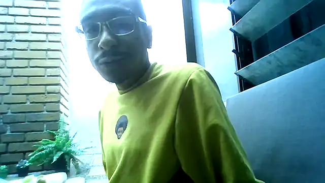 Snapshot of Jose_Smoke chatting on 02/08/25, 08:53 Jose Smoke online show from 02/08/25, 08:53