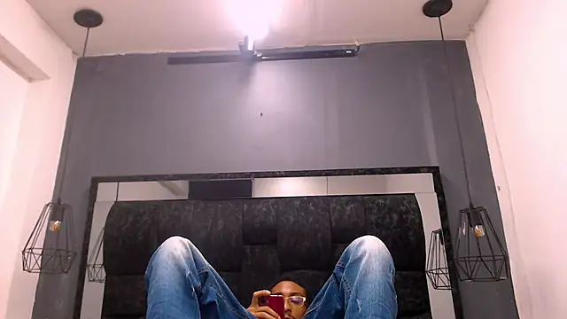 Snapshot of Jose_Smoke chatting on 10/01/25, 03:45 Jose Smoke online show from 10/01/25, 03:45