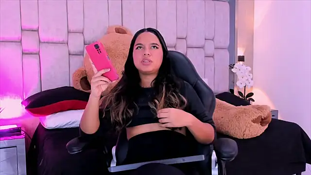 Marilyn-Cooper online show from 12/12/24, 03:54