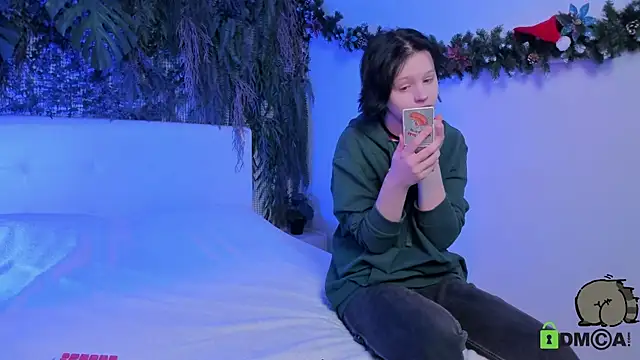 Alina Mills online show from 12/27/24, 10:34