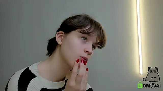 Alina Mills online show from 11/04/25, 08:35