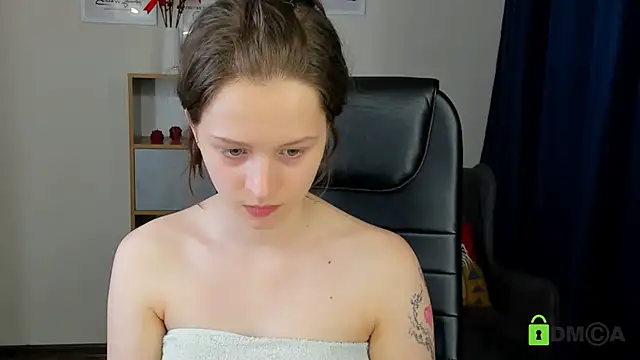 Alina Mills online show from 05/05/26, 01:41