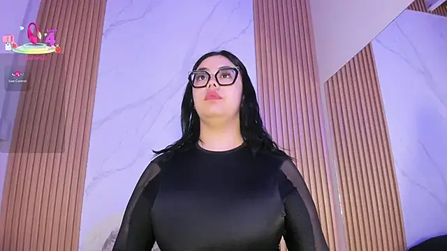 Snapshot of juicy_led_ chatting on 11/07/25, 11:10 juicy led online show from 11/07/25, 11:10