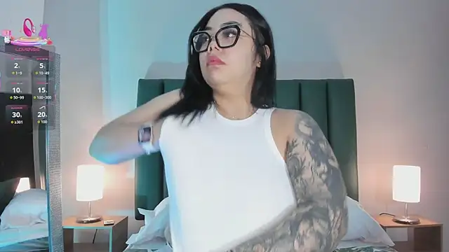 Snapshot of juicy_led_ chatting on 02/27/26, 11:10 juicy led online show from 02/27/26, 11:10