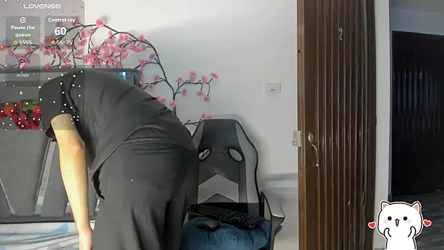 Black Rose2 online show from 10/18/25, 11:33