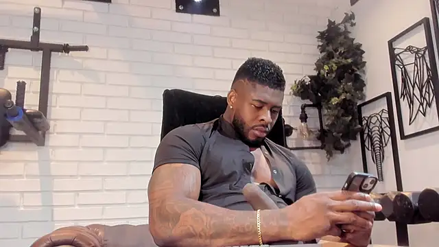 Makonneen online show from 02/08/25, 09:15