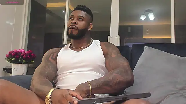 Makonneen online show from 02/21/25, 02:28