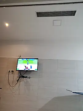 Snapshot of hairy_gun chatting on 03/02/25, 11:18 hairy gun online show from 03/02/25, 11:18