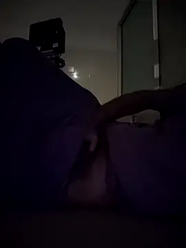 Snapshot of hairy_gun chatting on 03/03/25, 09:37 hairy gun online show from 03/03/25, 09:37