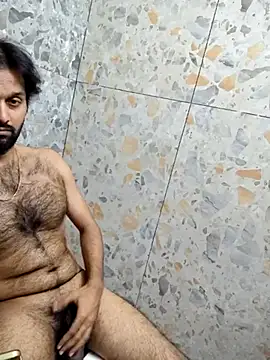 Snapshot of hairy_gun chatting on 03/15/25, 01:40 hairy gun online show from 03/15/25, 01:40