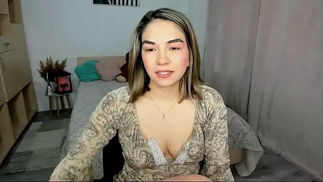 Alexa Dolly12 online show from 02/07/26, 06:17