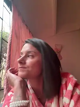 Alice milf  online show from 12/20/25, 11:39