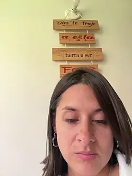 Alice milf  online show from 02/04/26, 03:40