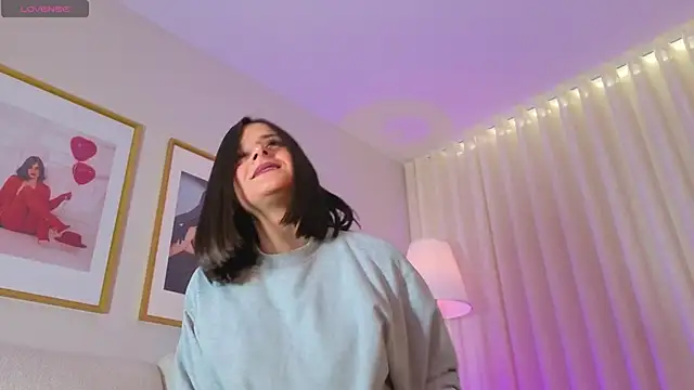 Alice milf  online show from 04/20/26, 11:57