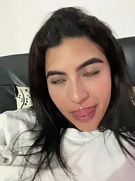  luna torres online show from 03/13/25, 04:38