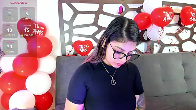 Snapshot of kaia_cooper4 chatting on 02/17/25, 02:04 kaia cooper4 online show from 02/17/25, 02:04