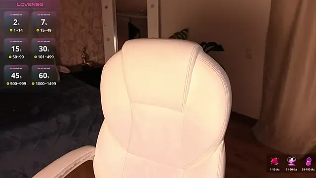 loly marce online show from 11/18/25, 08:46