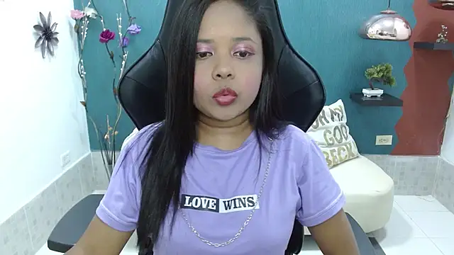 Melikasweetz online show from 03/05/25, 05:29