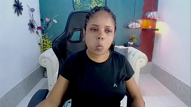 Melikasweetz online show from 02/22/26, 07:12