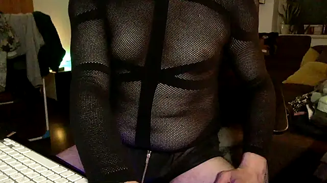 tomz0819 online show from 10/02/25, 01:23