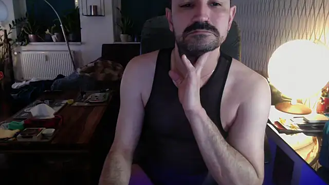 tomz0819 online show from 02/23/26, 10:07