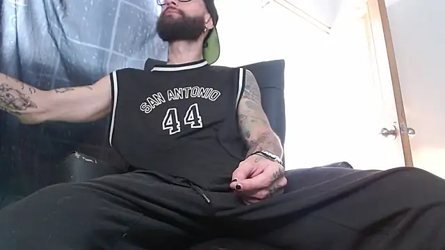 Snapshot of ren_stipee chatting on 02/23/25, 08:44 ren stipee online show from 02/23/25, 08:44