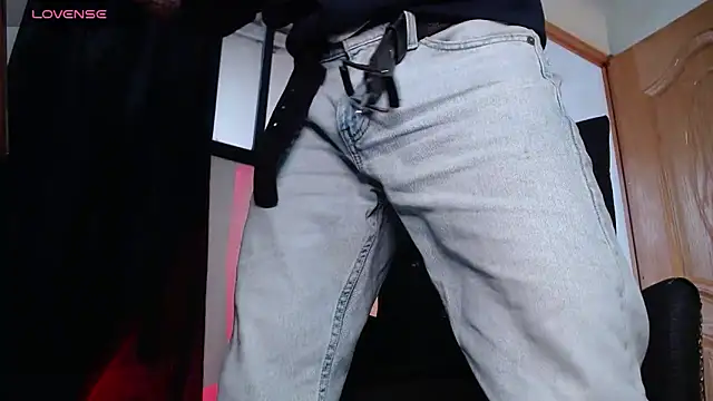 Snapshot of ren_stipee chatting on 02/28/25, 10:06 ren stipee online show from 02/28/25, 10:06