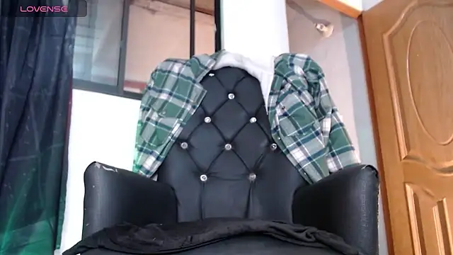 Snapshot of ren_stipee chatting on 03/05/25, 06:54 ren stipee online show from 03/05/25, 06:54