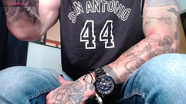 Snapshot of ren_stipee chatting on 03/07/25, 02:46 ren stipee online show from 03/07/25, 02:46