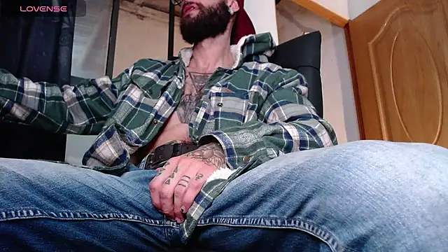 Snapshot of ren_stipee chatting on 03/09/25, 06:28 ren stipee online show from 03/09/25, 06:28