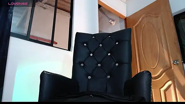 Snapshot of ren_stipee chatting on 03/13/25, 11:27 ren stipee online show from 03/13/25, 11:27