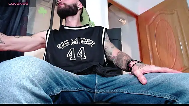 Snapshot of ren_stipee chatting on 03/18/25, 11:53 ren stipee online show from 03/18/25, 11:53