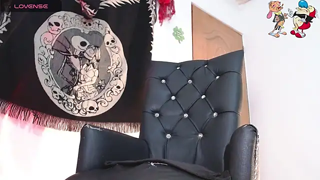 Snapshot of ren_stipee chatting on 10/15/25, 03:39 ren stipee online show from 10/15/25, 03:39