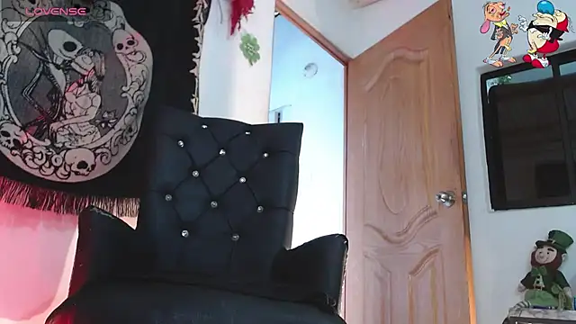 Snapshot of ren_stipee chatting on 10/18/25, 10:10 ren stipee online show from 10/18/25, 10:10