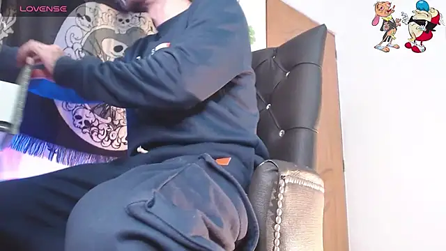 Snapshot of ren_stipee chatting on 10/23/25, 10:08 ren stipee online show from 10/23/25, 10:08