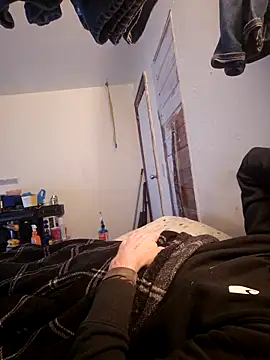 BigDDave6979 online show from 12/15/25, 01:54