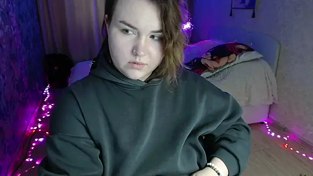 Snapshot of Jenny_Fox chatting on 05/06/26, 04:08 Jenny Fox online show from 05/06/26, 04:08