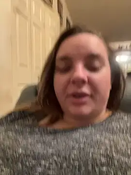 Snapshot of lairarose chatting on 12/17/24, 03:49 lairarose online show from 12/17/24, 03:49