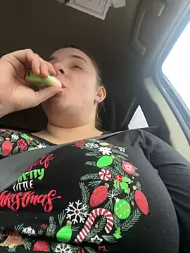 Snapshot of lairarose chatting on 12/27/24, 08:28 lairarose online show from 12/27/24, 08:28