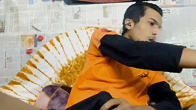 Snapshot of Alex_Suman25 chatting on 02/25/26, 03:10 Alex Suman25 online show from 02/25/26, 03:10