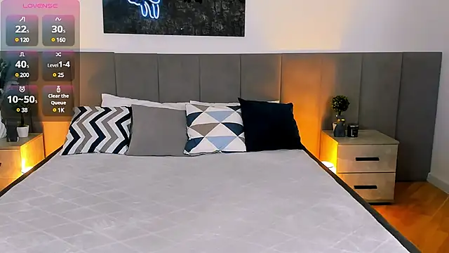 MiaBecky online show from 02/21/25, 05:24