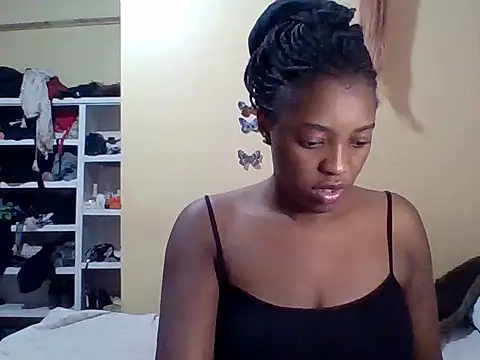 Zara Twilight online show from 09/29/25, 09:08