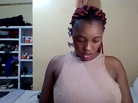 Zara Twilight online show from 12/03/25, 10:08