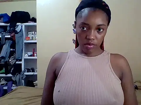 Zara Twilight online show from 12/18/25, 11:16