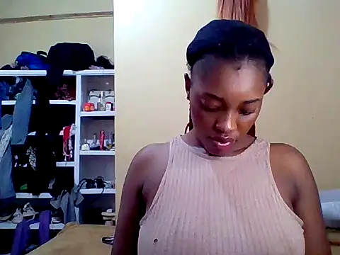 Zara Twilight online show from 12/20/25, 10:11