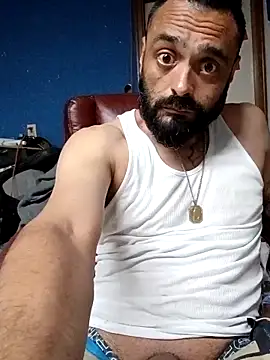 Snapshot of C8L3U chatting on 03/01/26, 07:54 C8L3U online show from 03/01/26, 07:54